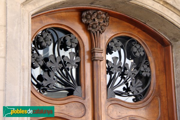 Sant Sadurní d'Anoia - Casa Lluís Mestres (Foto: Albert Esteves, 2013) Sant Sadurní d'Anoia - Casa Lluís Mestres