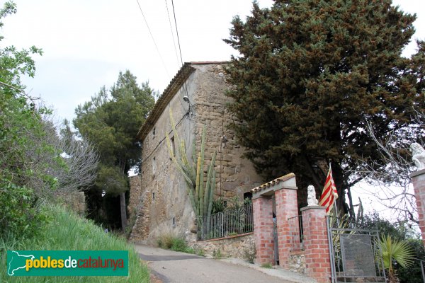 Pontós - Cases del Castell (Foto: Albert Esteves, 2013) Pontós - Cases del Castell