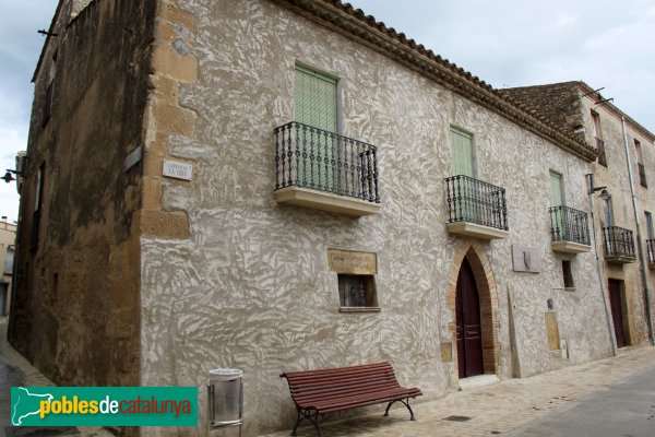 Pontós - Nucli antic (Foto: Albert Esteves, 2013) Pontós - Nucli antic