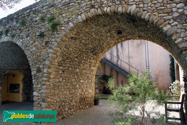 Bàscara - Ajuntament (Foto: Albert Esteves, 2013) Bàscara - Ajuntament