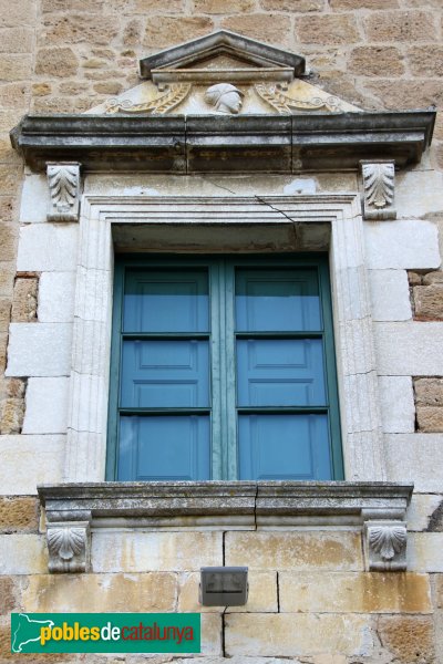 Bàscara - Castell d'Orriols (Foto: Albert Esteves, 2013) Bàscara - Castell d'Orriols