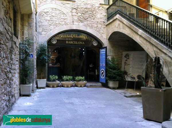 Barcelona - Casa Puigxoriguer o de la Custòdia (Foto: Kippelboy, 2011) Barcelona - Casa Puigxoriguer o de la Custòdia