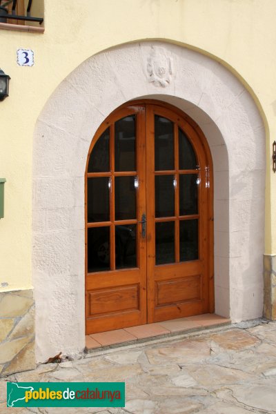 Mediona - Portal, 1588 (Foto: Albert Esteves, 2013) Mediona - Portal, 1588