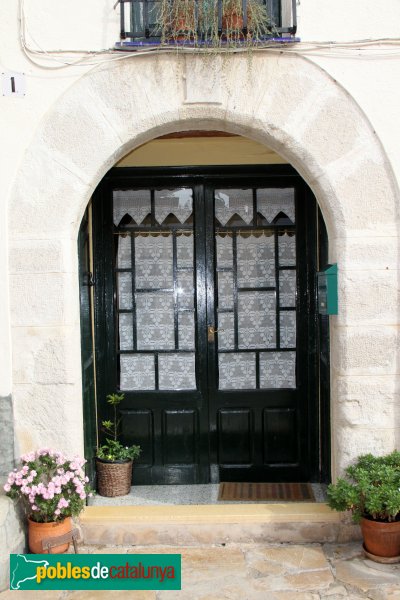 Mediona - Portal, 1785 (Foto: Albert Esteves, 2013) Mediona - Portal, 1785