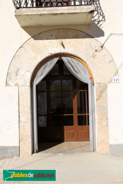 Font-rubí - L´Avellà, Cal Via (Foto: Albert Esteves, 2013) Font-rubí - L´Avellà, Cal Via