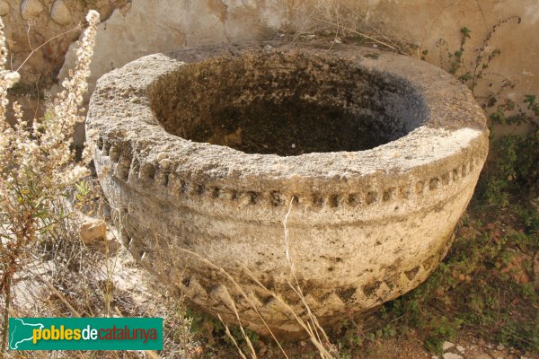 Font-rubí - Sant Font-rubí - Sant Vicenç del Morro Curt. Pica baptismal (Foto: Albert Esteves, 2013) Font-rubí - Sant Font-rubí - Sant Vicenç del Morro Curt. Pica baptismal