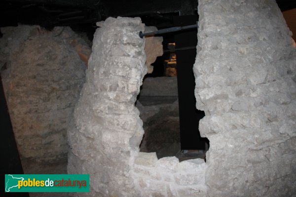 Barcelona - Sitges medievals del carrer de la Fruita (Foto: Albert Esteves, 2013) Barcelona - Sitges medievals del carrer de la Fruita