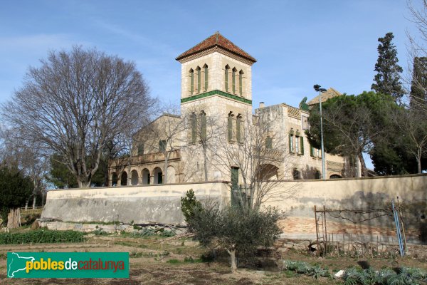 Santa Margarida i els Monjos - Mas Catarro (Foto: Albert Esteves, 2014) Santa Margarida i els Monjos - Mas Catarro