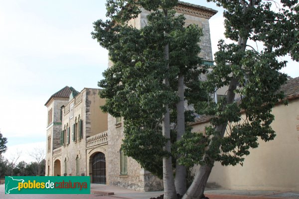 Santa Margarida i els Monjos - Mas Catarro (Foto: Albert Esteves, 2014) Santa Margarida i els Monjos - Mas Catarro