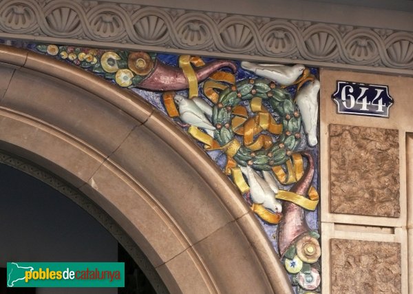 Barcelona - Gran Via, 64, detall (Foto: Pere Castaño, 2014) Barcelona - Gran Via, 64, detall