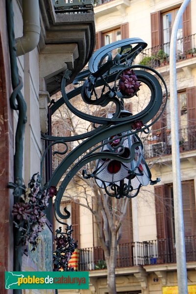 Barcelona - Farmàcia Viladot (Foto: Graciel·la Vidal, 2014) Barcelona - Farmàcia Viladot