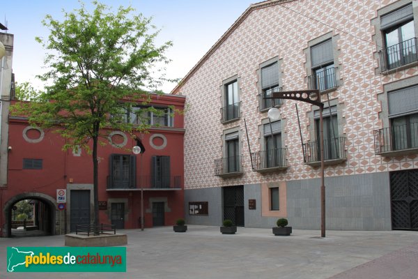 La Jonquera - Plaça Major (Foto: Albert Esteves, 2014) La Jonquera - Plaça Major