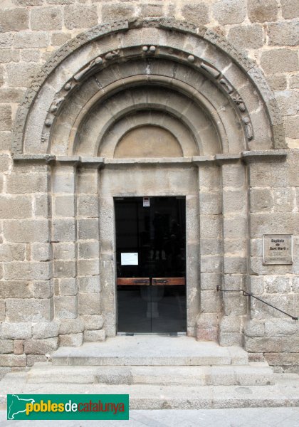 Maçanet de Cabrenys - Església de Sant Martí (Foto: Albert Esteves, 2014) Maçanet de Cabrenys - Església de Sant Martí