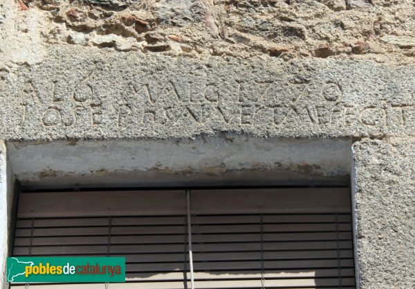 Maçanet de Cabrenys - Llinda (Foto: Albert Esteves, 2014) Maçanet de Cabrenys - Llinda