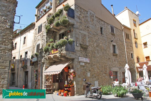 Maçanet de Cabrenys - Nucli antic (Foto: Albert Esteves, 2014) Maçanet de Cabrenys - Nucli antic