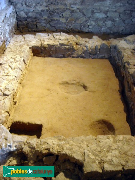 Barcelona - Drassanes, mausoleu romà (Foto: Anna Corcoll, 2013) Barcelona - Drassanes, mausoleu romà