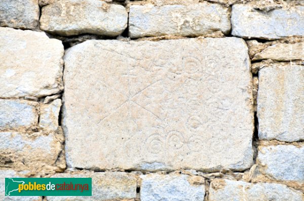 Església de Santa Eulàlia a Unha - Pedra de la paret decorada (Foto: Joan Sánchez Sabé, 2014) Església de Santa Eulàlia a Unha - Pedra de la paret decorada