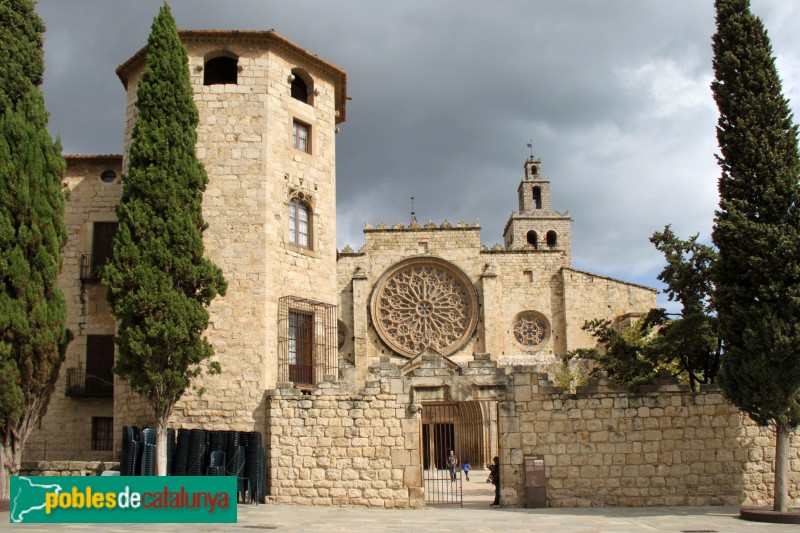 Monestir de Sant Cugat del Vallès - Façana de l'església (Foto: Albert Esteves, 2014) Monestir de Sant Cugat del Vallès - Façana de l'església