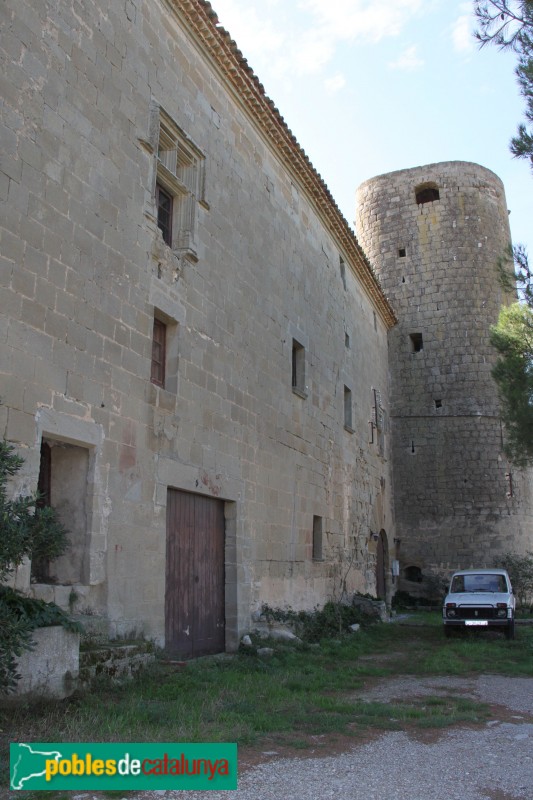Llor - Castell de Castellmeià (Foto: Albert Esteves, 2014) Llor - Castell de Castellmeià