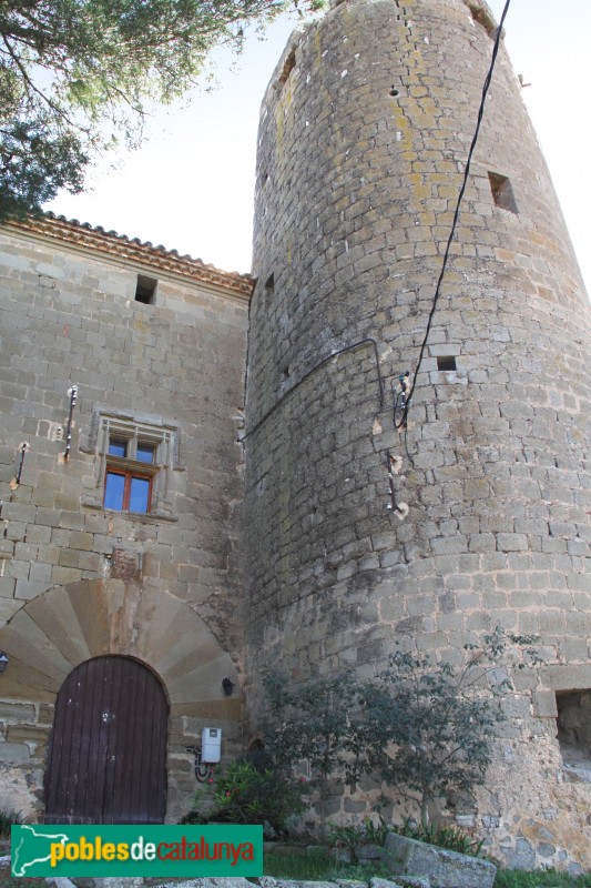 Llor - Castell de Castellmeià (Foto: Albert Esteves, 2014) Llor - Castell de Castellmeià