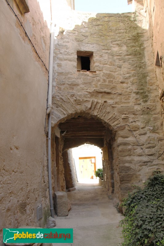 La Morana - Carrer l'Avall (Foto: Albert Esteves, 2014) La Morana - Carrer l'Avall