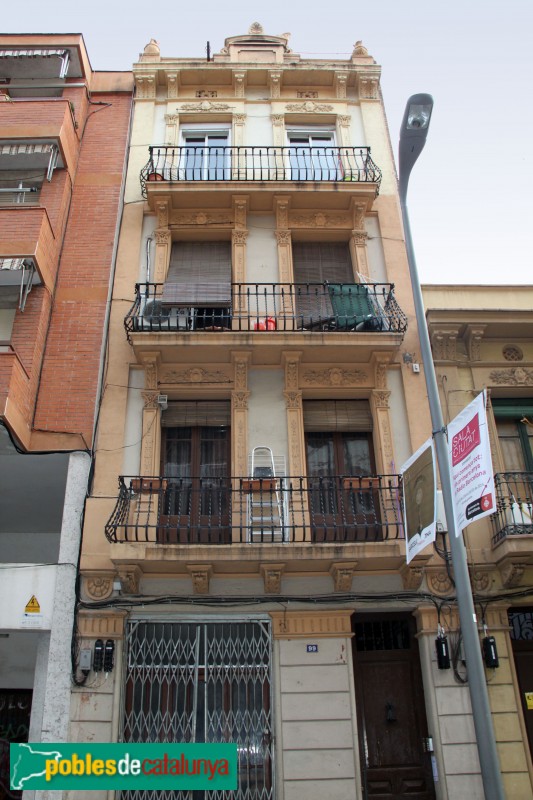 Barcelona - Carrer Olzinelles, 99 (Foto: Albert Esteves, 2014) Barcelona - Carrer Olzinelles, 99