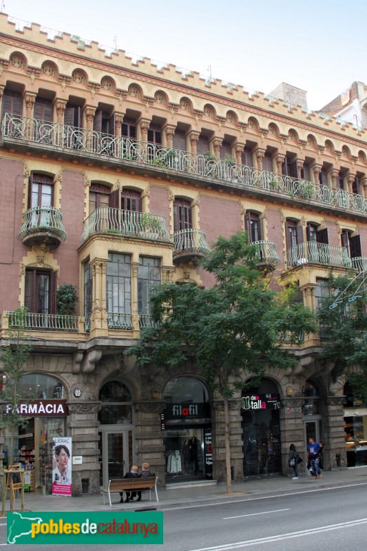 Barcelona - Sants, 145-147 (Foto: Albert Esteves, 2014) Barcelona - Sants, 145-147