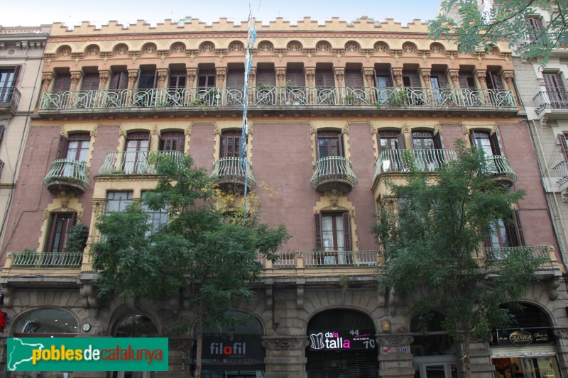 Barcelona - Sants, 145-147 (Foto: Albert Esteves, 2014) Barcelona - Sants, 145-147