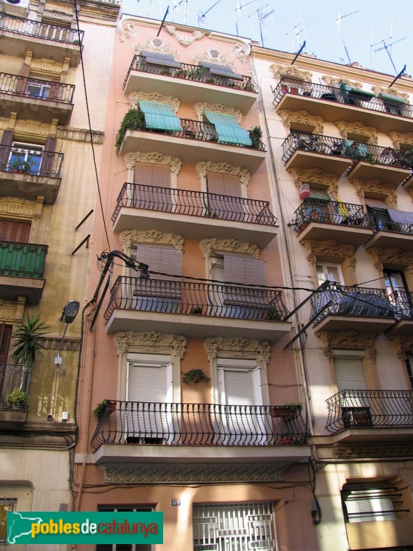 Barcelona - Elkano, 59 i 61 (Foto: Valentí Pons, 2005) Barcelona - Elkano, 59 i 61