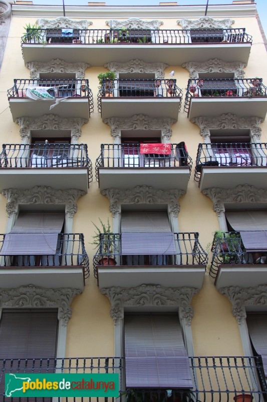 Barcelona - Elkano, 61 (Foto: Albert Esteves, 2014) Barcelona - Elkano, 61