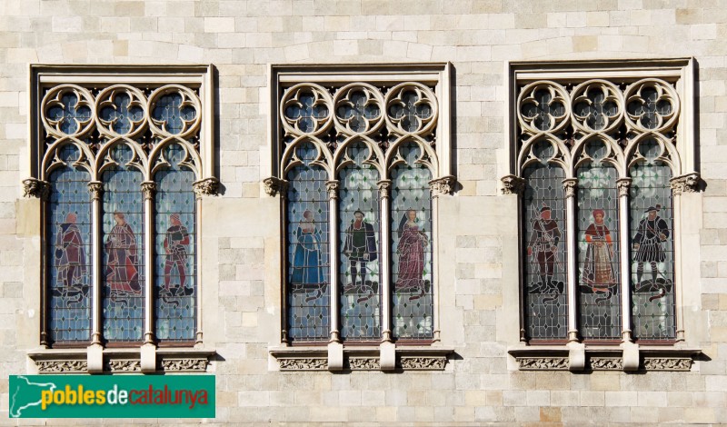 Barcelona - Casa Pascual Pons (Passeig de Gràcia, 2-4) (Foto: Albert Esteves, 2015) Barcelona - Casa Pascual Pons (Passeig de Gràcia, 2-4)