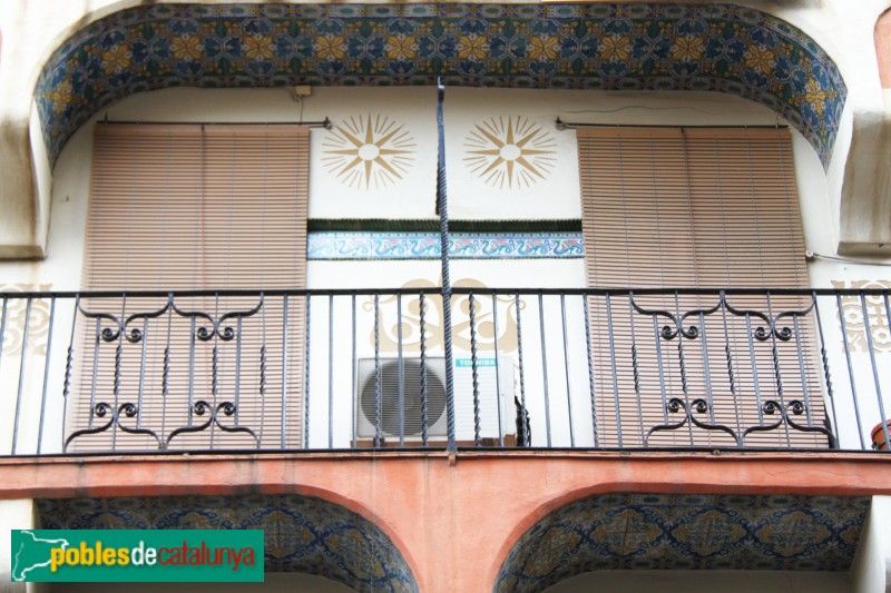 Barcelona - Tapioles, 49-51 (Foto: Albert Esteves, 2014) Barcelona - Tapioles, 49-51