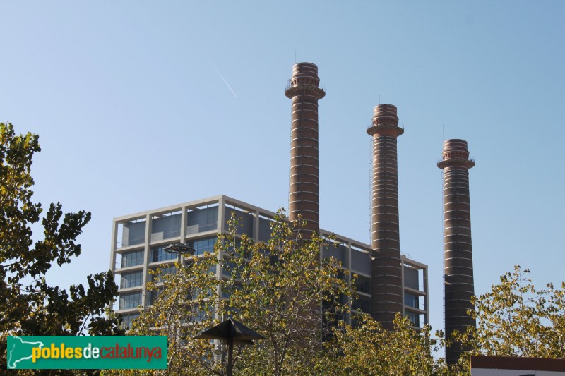 Barcelona - Les Tres Xemeneies (Foto: Albert Esteves, 2015) Barcelona - Les Tres Xemeneies