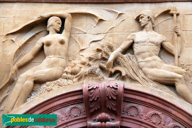 Barcelona - Palau de l'Agricultura (Teatre Lliure) (Foto: Albert Esteves, 2015) Barcelona - Palau de l'Agricultura (Teatre Lliure)