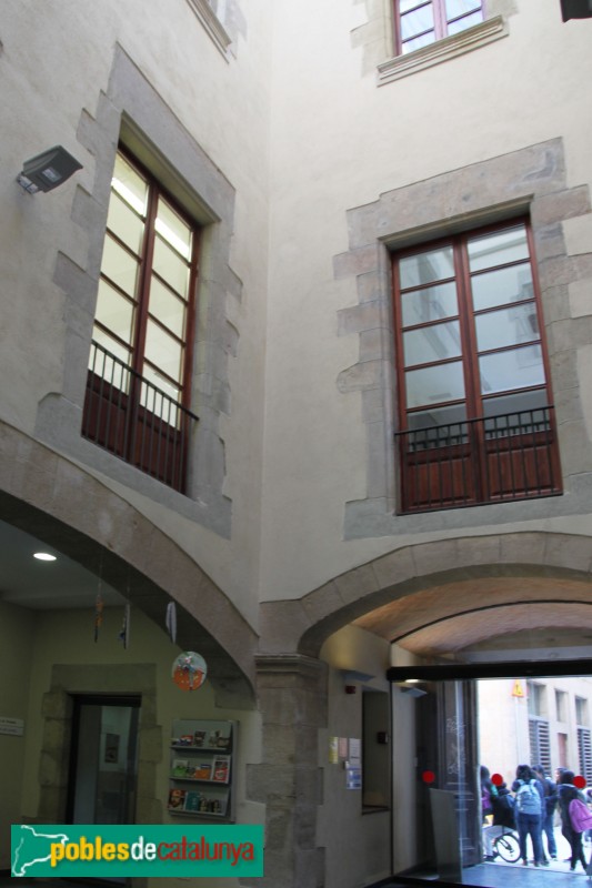 Barcelona - Palau Alòs (Foto: Albert Esteves, 2015) Barcelona - Palau Alòs