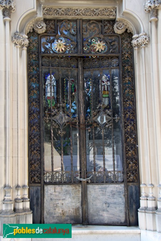 Cementiri de Montjuïc - Panteó Ubios Ibarra (Foto: Albert Esteves, 2015) Cementiri de Montjuïc - Panteó Ubios Ibarra