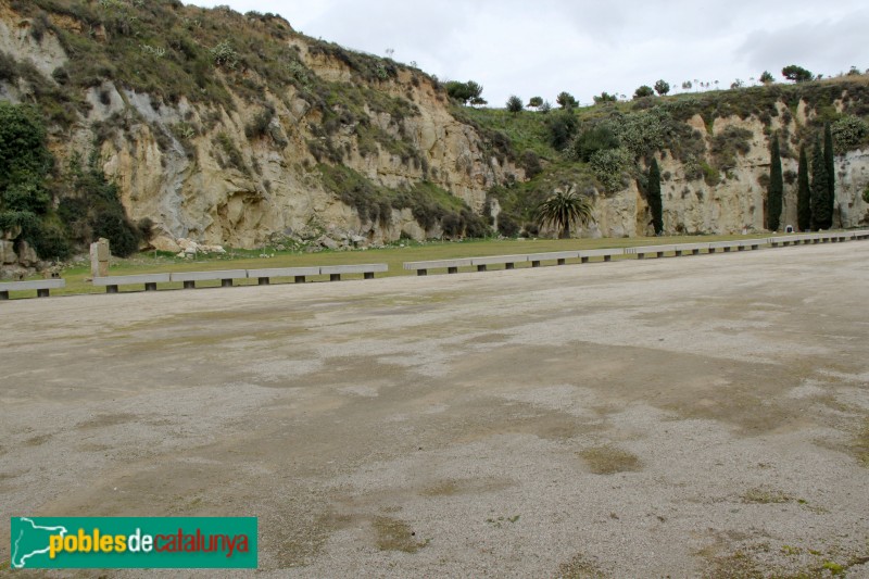 Cementiri de Montjuïc - Fossar de la Pedrera (Foto: Albert Esteves, 2015) Cementiri de Montjuïc - Fossar de la Pedrera