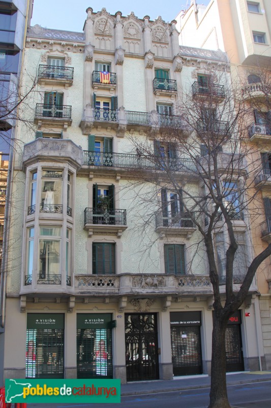 Barcelona - Rambla Catalunya, 125 (Foto: Albert Esteves, 2015) Barcelona - Rambla Catalunya, 125