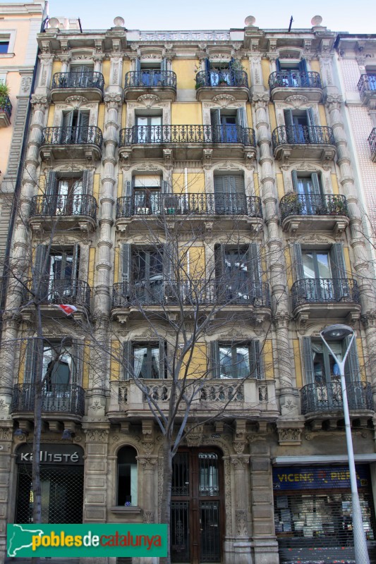 Barcelona - Còrsega, 298 (Foto: Albert Esteves, 2015) Barcelona - Còrsega, 298