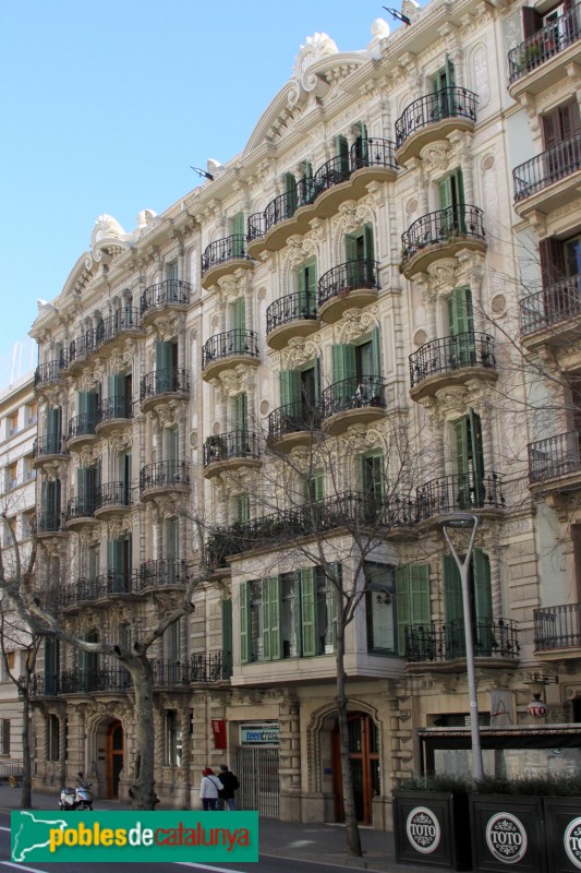 Barcelona - València, 248-250 (Foto: Albert Esteves, 2015) Barcelona - València, 248-250