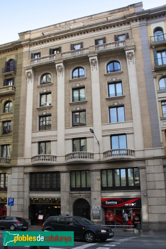 Barcelona - Via Laietana, 21 (Foto: Albert Esteves, 2015) Barcelona - Via Laietana, 21