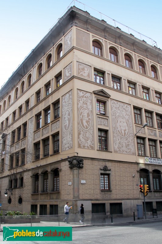 Barcelona - Via Laietana, 1 (Foto: Albert Esteves, 2015) Barcelona - Via Laietana, 1