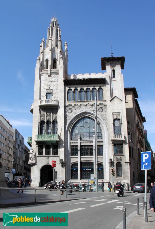Barcelona - Edifici de la Caixa (Via Laietana) (Foto: Albert Esteves, 2015) Barcelona - Edifici de la Caixa (Via Laietana)