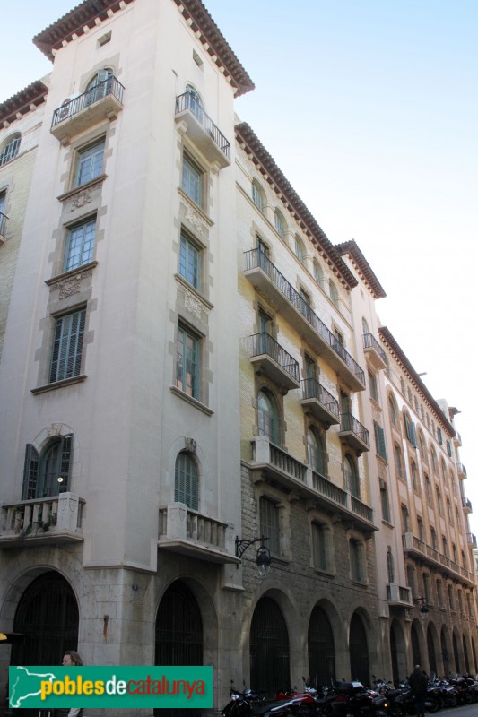 Barcelona - Jonqueres, 2 (Casal de la Previsió) (Foto: Albert Esteves, 2015) Barcelona - Jonqueres, 2 (Casal de la Previsió)