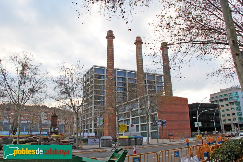 Barcelona - Les Tres Xemeneies (Foto: Albert Esteves, 2015) Barcelona - Les Tres Xemeneies