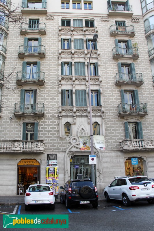 Barcelona - Rambla Catalunya, 61 (Foto: Albert Esteves, 2015) Barcelona - Rambla Catalunya, 61