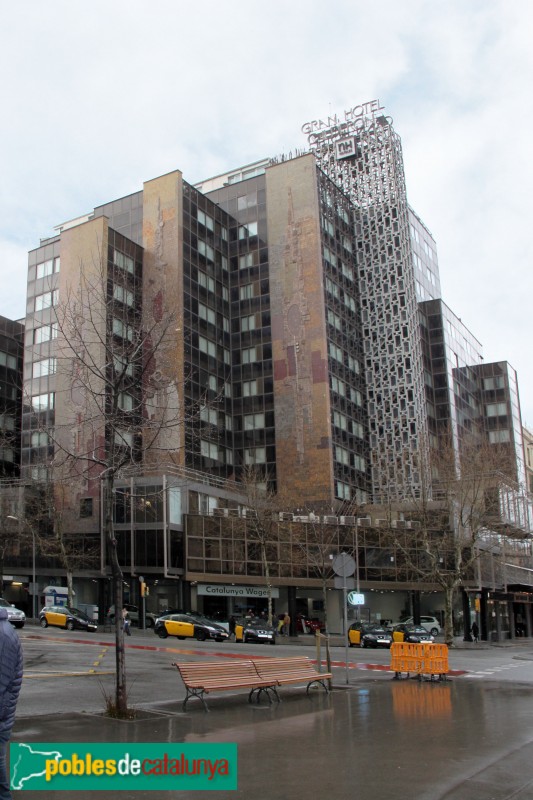 Barcelona - Rambla de Catalunya, 26 (Hotel Calderón) (Foto: Albert Esteves, 2015) Barcelona - Rambla de Catalunya, 26 (Hotel Calderón)