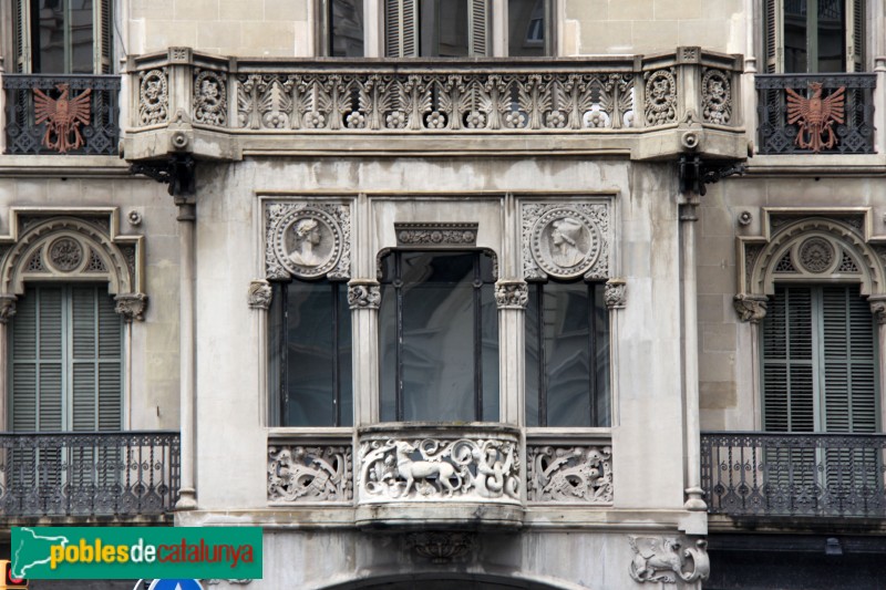 Barcelona - Rambla Catalunya, 17 (Foto: Albert Esteves, 2015) Barcelona - Rambla Catalunya, 17