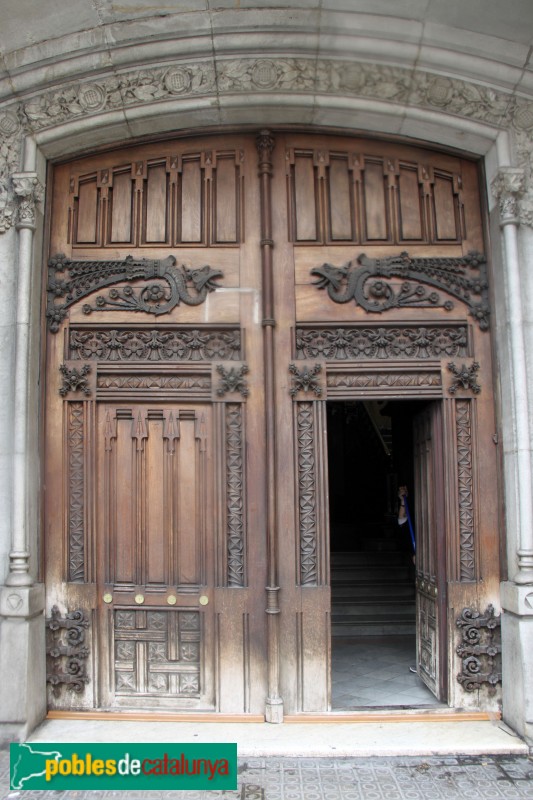 Barcelona - Rambla Catalunya, 17 (Foto: Albert Esteves, 2015) Barcelona - Rambla Catalunya, 17