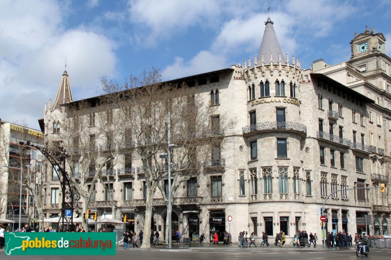 Barcelona - Casa Pascual Pons (Passeig de Gràcia, 2-4) (Foto: Albert Esteves, 2015) Barcelona - Casa Pascual Pons (Passeig de Gràcia, 2-4)